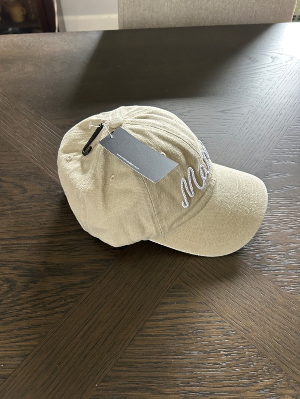 Mama Embroidered Baseball Cap NWT - Picture 3 of 6